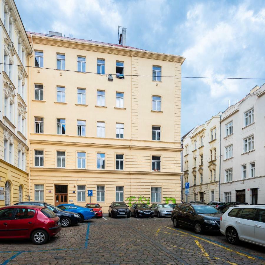 Modern Apartment Few Steps From Centre Prague Exterior photo